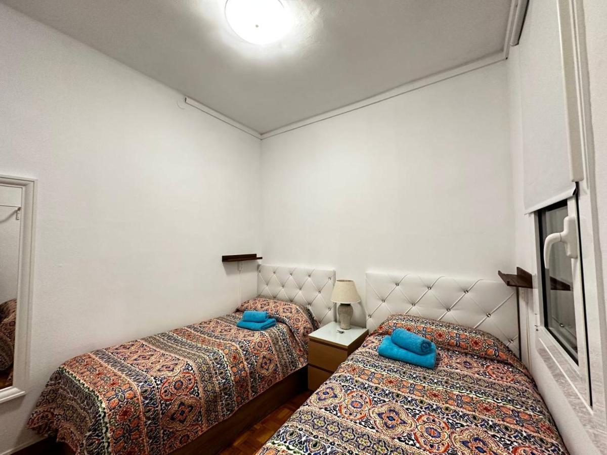 Rooms Nuevo Roger Barcelona Eksteriør bilde